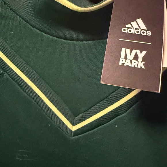 NWT Ivy Park x Adidas Small Gender Neutral Green Sweatshirt! - Picture 7 of 10